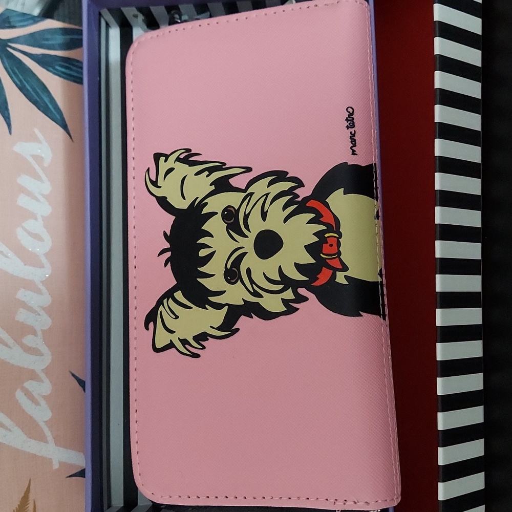 Marc Tetro Yorkie wallet